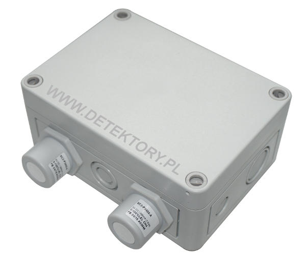 Detektor składa się z płyty głównej (SB2) oraz może być wyposażony w 1 lub 2 sensory gazów (2) oraz może mieć podłączony dodatkowy detektor zależny "slave" (RB2).