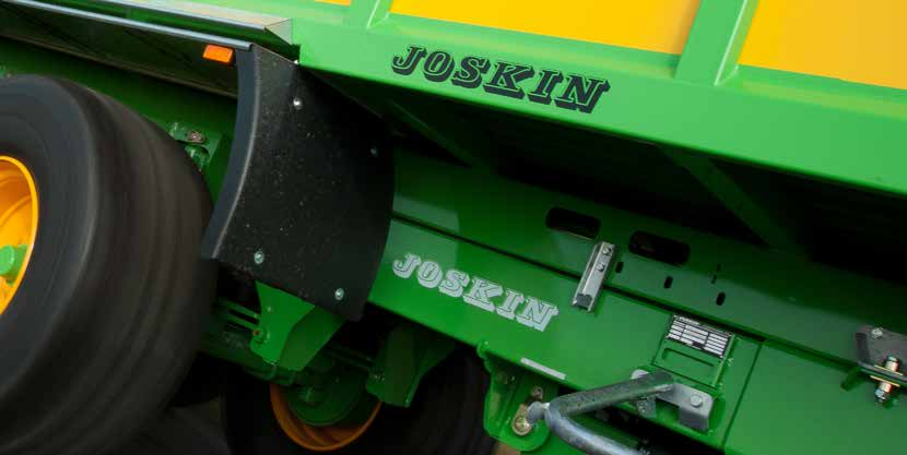 Każda z osi jest ciągnięta przez resory połączone z elementem mocującym, znajdującym się przed osią. Cztery lub sześć siłowników hydraulicznych jest umieszczonych po dwa lub po trzy, z obu stron ramy.