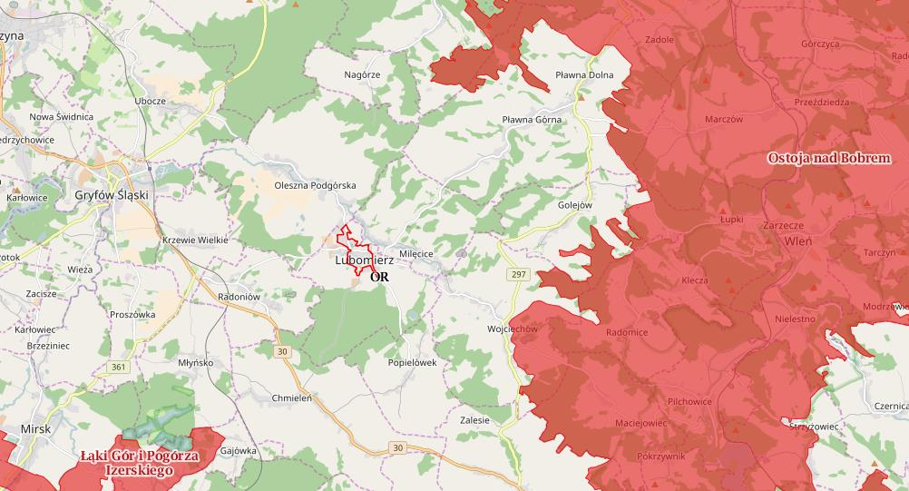 Mapa 1. Lokalizacja obszaru rewitalizacji w stosunku do najbliższego obszaru Natura 2000 [źródło: http://geoserwis.gdos.gov.