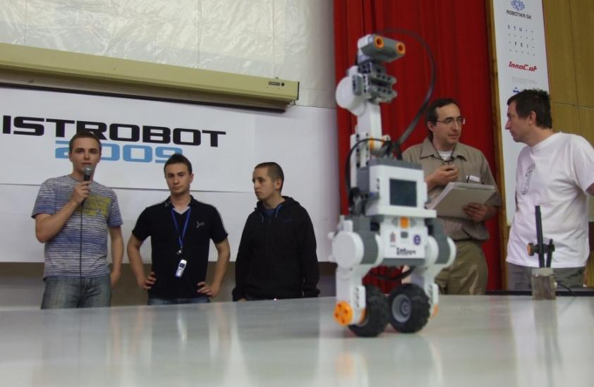 Konkurs w Bratysławie Konkurs robotów autonomicznych