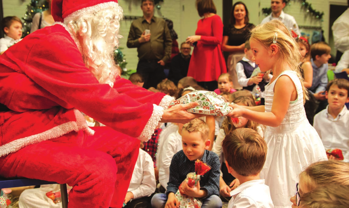 De Kerstviering bij de Poolse School in Tilburg De Poolse Kerstviering (Wigilia) is een vreugevol samenzijn ter ere van de aanstaande geboorte van Jezus, met bekende elementen als de eerste ster, een