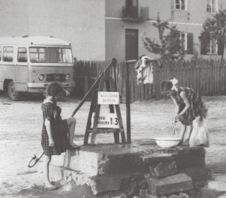 a zosta³ przeprowadzony przez Krysa), III m-ce - wiersz Tutaj - pseudonim Wiecznie Janowski Oœrodek Kultury. Wœród Jury zasiad³a Dorota marz¹cy Anio³ (Dominika Wnuk).