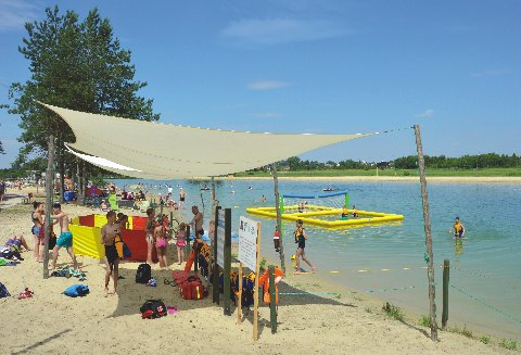 pl W przypadku skradzionych lub zagubionych kart p³atniczych aby je zastrzec wystarczy zadzwoniæ po numer telefonu (+48) 828 828 828.