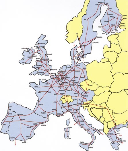 Rys. 2. Sieć połączeń transportu intermodalnego w krajach wspólnoty europejskiej Źródło: www.uirr.com Rys. 3.