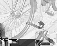 Przymocować oba koła roweru do uchwytów za pomocą pasków mocujących. 4.