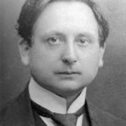 FELIKS NOWOWIEJSKI - ŻYCIORYS Feliks Nowowiejski urodził się 7 lutego 1877 r. w Barczewie niedaleko Olsztyna, w rodzinie od wielu pokoleń osiadłej na Warmii. Po pierwszym rozbiorze Polski w 1772 r.