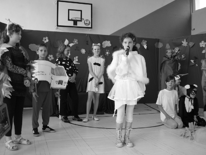 Program zajêæ warsztatowych Bajania w Ksi¹ kolandii rozbudza motywacjê czytania i rozwija umiejêtnoœæ odbioru innych tekstów kultury przez dzieci.