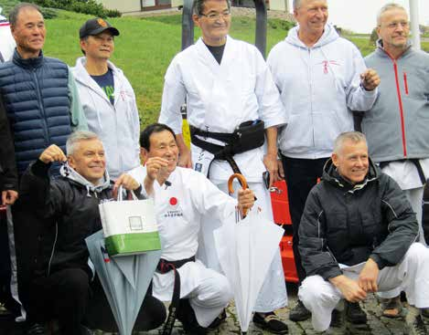 Dojo to elitarne centrum japońskich sztuk walki, co współgra z wizerunkiem marki Kubota producenta wysokiej klasy japońskich