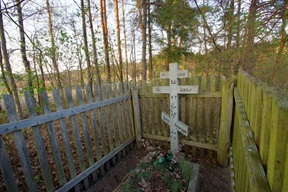 Po ucieczce z Rosji dostali zgodę na osiedlenie się na terenie Prus. Wykupili ziemię i zbudowali w okolicach dzisiejszego Rucianego-Nidy jedenaście wiosek.