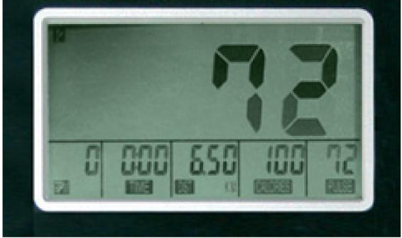 5.2 Ekran RPM/SPEED: Funkcja pokazuje zamiennie prędkość (Km/H) (0-99.9Km/H) i tętno (0-999). TIME: czas treningu (00:00-99:00 minut). Może być ustawiony przy pomocy przycisku SET. DISTANCE: zakres 0.