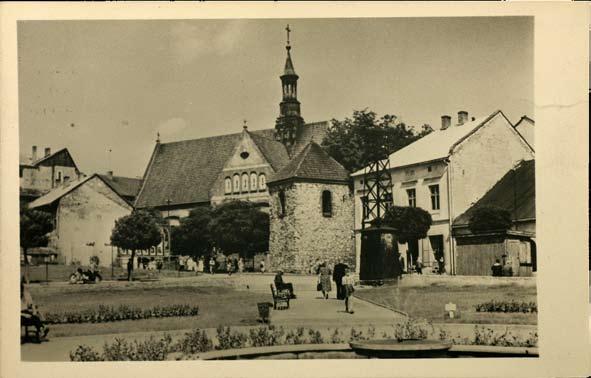 Ryc. 26 Rynek kościół św. Mikołaja. Wyd. RUCH, fot. H. Hermanowicz, 1958 r. Market Square St.