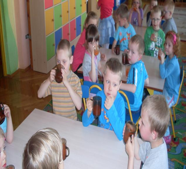 17) POZNAJEMY ROŚLINY I ZWIERZĘTA ZAJĘCIE W ZOO, PARKU BOTANICZNYM LUB SALI EDUAKCYJNEJ 17.04.2012r.