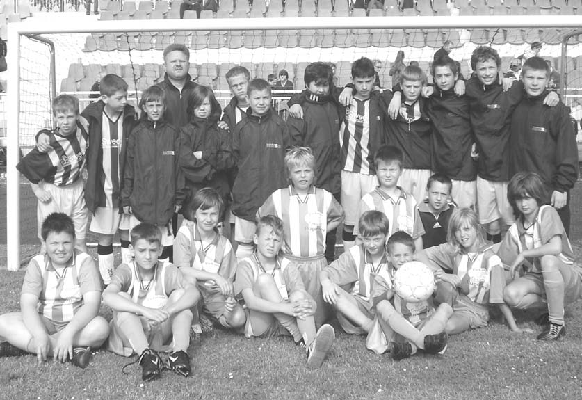 Str.. 12 TRZEBIATÓW gazeta gryficka 02.07.2009 r. Pracowity czerwiec Szkó³ki Pi³karskiej Diego W dniu 18 czerwca br.