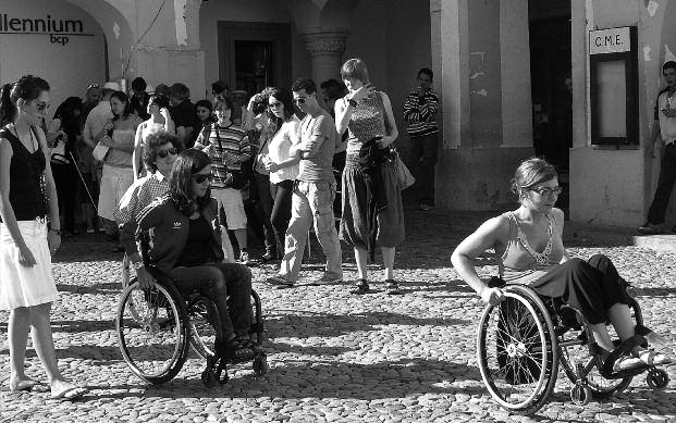 il. 6. Mi dzynarodowe warsztaty studenckie LOTUS Évora (Portugalia) / In ter na tio nal stu dent work shop LO TUS Évo ra, Por tu gal il. 7.