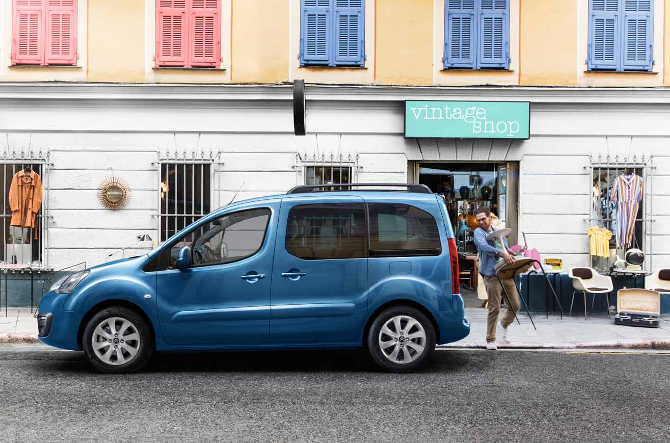 ŁATWOŚĆ UŻYTKOWANIA Wygodny i przyjazny CITROËN BERLINGO MULTISPACE odznacza się wyjątkowo przestronnym wnętrzem.