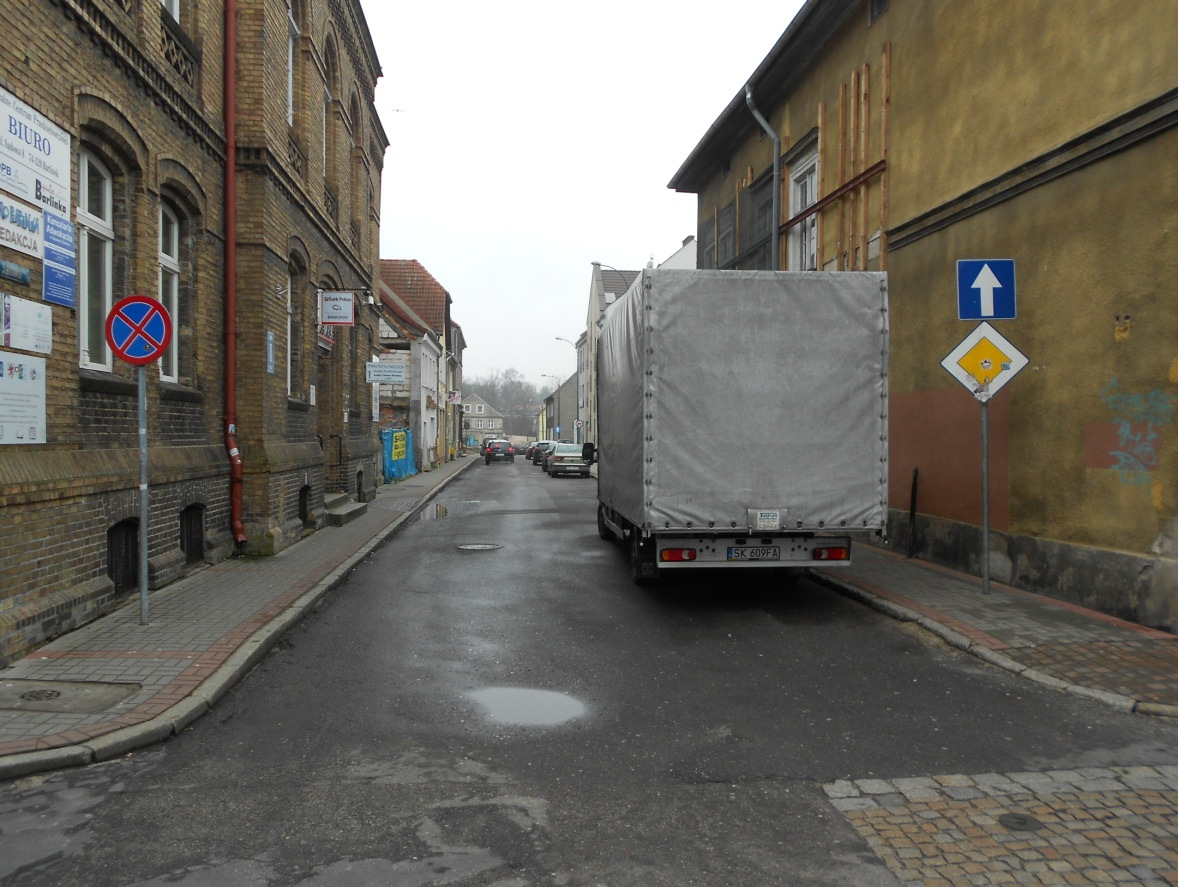Ciągi piesze w Barlinku wykonane są w sposób standardowy.
