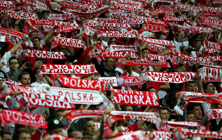 Zachęcamy do komponowania pysznych i zdrowych sałatek oraz surówek!!! opracowała Aleksandra Zatorska kl.