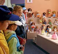 4. Muzeum Zabawek i Zabawy w Kielcach Tego miejsca po prostu nie można ominąć, zwłaszcza jeśli chce się choć na chwilę powspominać swoje lata dziecinne.
