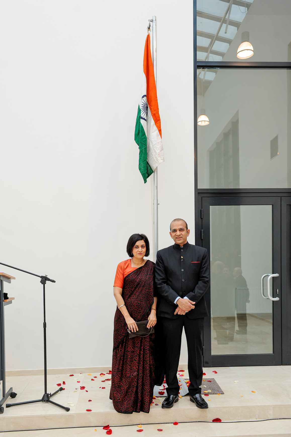 Braving the cold and snow, a large number of people gathered at the new building of the embassy of India where they were greeted by newly- appointed Indian H.E.