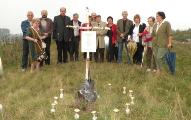 upamiętnione brzozowym krzyżem miejsce