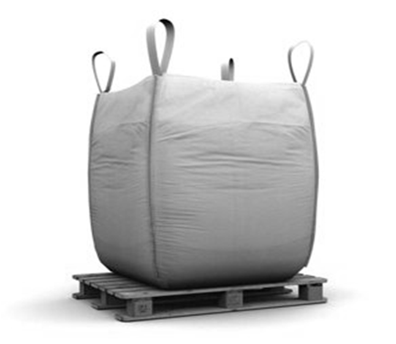 Rys. 2. Big bag na palecie [8] Rys. 1. Worki pelletu na palecie 2. Transport pelletu w big bagach Big bag to typ elastycznego kontenera, przeznaczonego m.in.