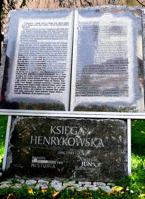 Jędrzejów, Wąchock, Mogiłę i Szczyrzyc, spośród 26, które działały na ziemiach polskich (dwa ostatnie istnieją nieprzerwanie od chwili założenia do dziś).