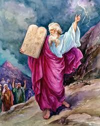 Po drodze do Ziemi Obiecanej Mojżesz zawarł w imieniu ludu izraelskiego przymierze z Bogiem na górze Synaj.
