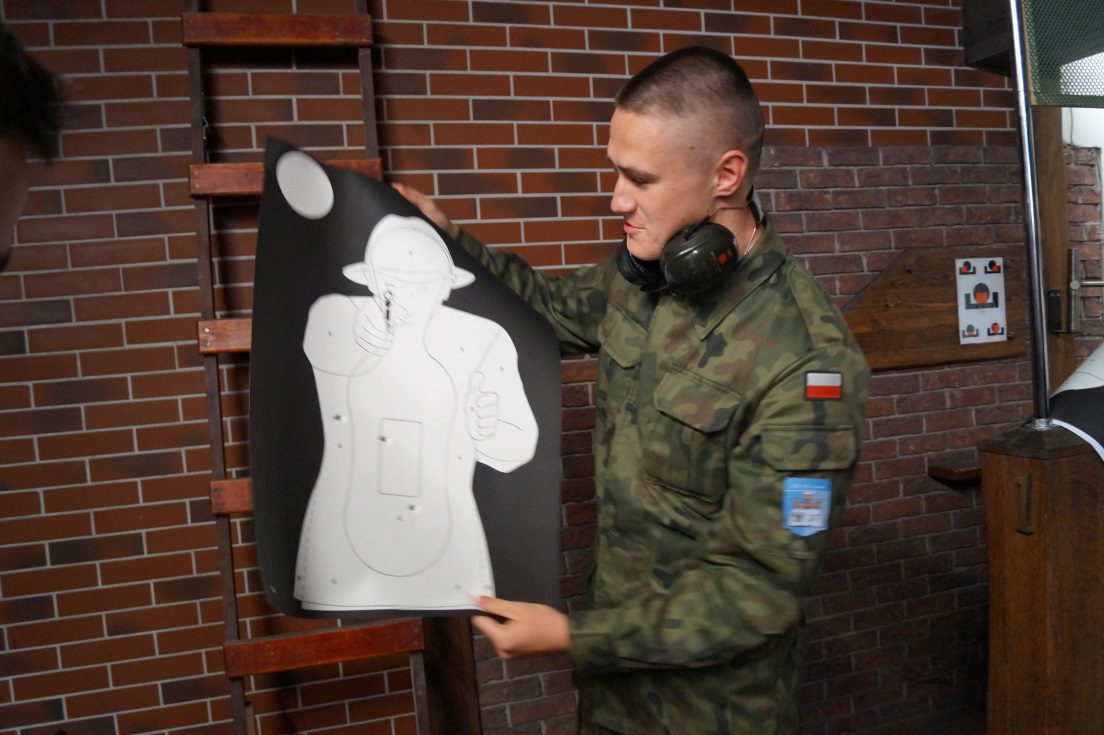 Podstawy kryminalistyki : Kryminalistyka prezentacja, Kryminalistyka historia, pojęcia podstawowe, zakres badań, Taktyka kryminalistyczna, Technika kryminalistyczna, Ogólna charakterystyka wszystkich