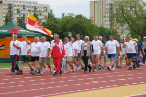 SPORT W latach 22-25 z budżetu województwa na zadania z zakresu kultury fizycznej i sportu przeznaczono 6 4,5 tys. zł. Budżet na rok 26 wynosi 3 3 tys. zł. Wydatki na zadania z zakresu kultury fizycznej i sportu w latach 22-26 (w tys.