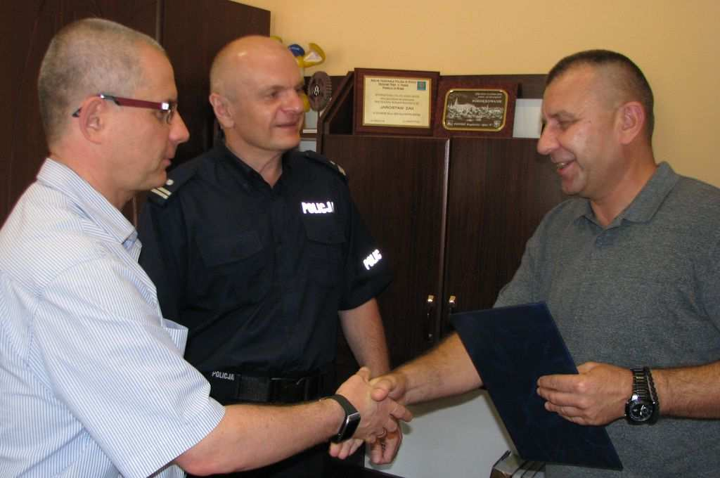 Kierownik rewiru dzielnicowych Komisariatu Policji w Zdzieszowicach asp. sztab. Dariusz Kowalski przeszedł na emeryturę.