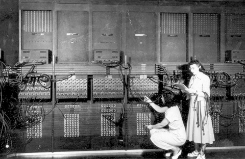 Trochę historii 1946 - ENIAC (Electronic Numierical Integrator