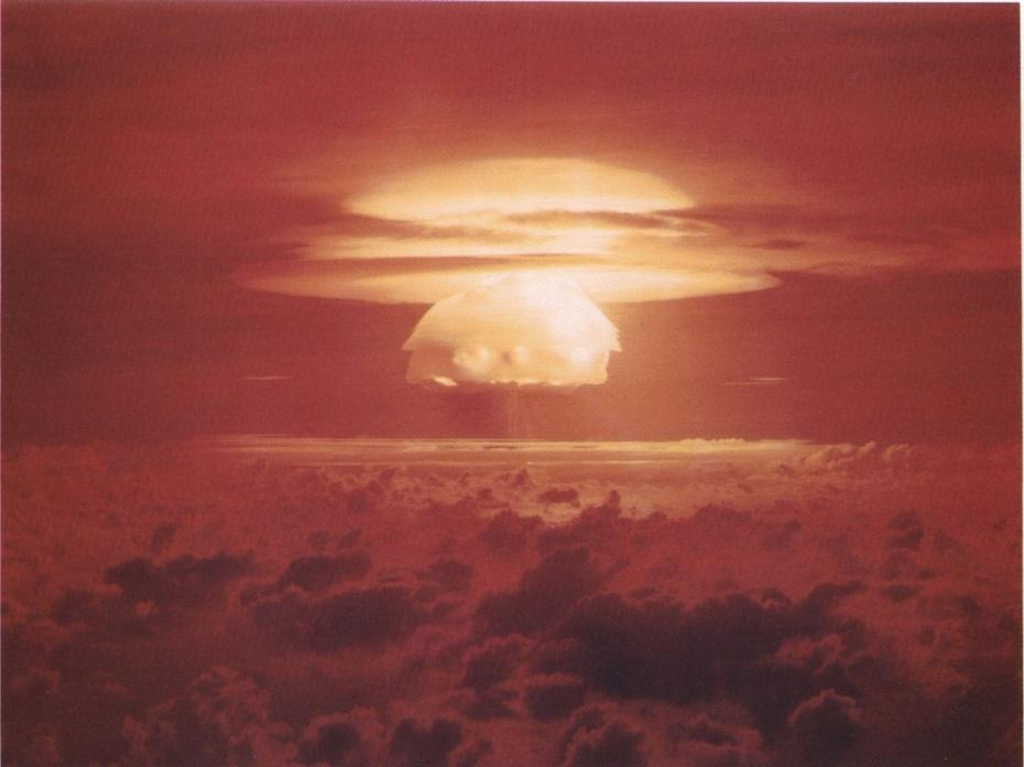 4x10 9 - bomba atomowa (Little Boy) 6x10