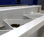 Posiada stabilną konstrukcję oraz szereg rozwiązań technologicznych, zapewniających jej bezawaryjność.