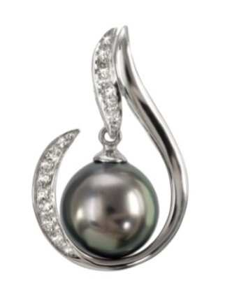 Zawieszki z perłamitahiti PT19 PT-120B-WG14D-CLOV Perła Tahiti 11-12mm Wysokość zawieszki: 2,2 cm Diamenty: 4 szt, ~0,02ct PT20 PT-100B-WG14D-2CZ Perła Tahiti 9-10mm Wysokość zawieszki: 2,3 cm