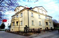 Willa Ostoja Do zespołu Solanki Uzdrowisko Inowrocław należy też Willa Ostoja.
