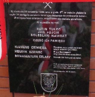Ludwików Kłodzki Miłków. Cmentarz w Jugowie. Cmentarz parafialny. Dojazd od ulicy Głównej w okolicy kościoła św. Katarzyny w ulicę Chłopów. Mikołów Plac ks. Karpeckiego.