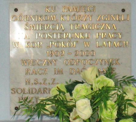 Pokoju, kierujemy się po lewej stronie baszty ulicą Pokoju w dół około 400 metrów.