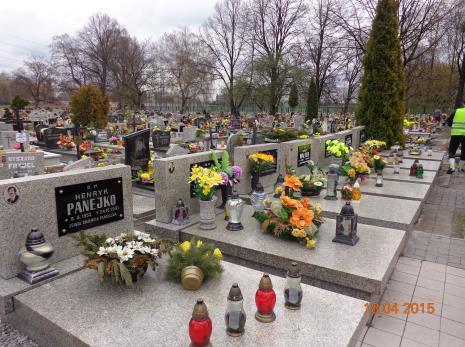 Wilczym Jarze ustawiony jest pomnik upamiętniający górników kopalni Brzeszcze, 30 ofiar