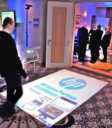 2016 OFERTA SPRZEDAŻOWA - INFOKIOSK Wariant 1 Infokiosk 32 dotyk IR 10 touch Wariant 2 Infokiosk 46