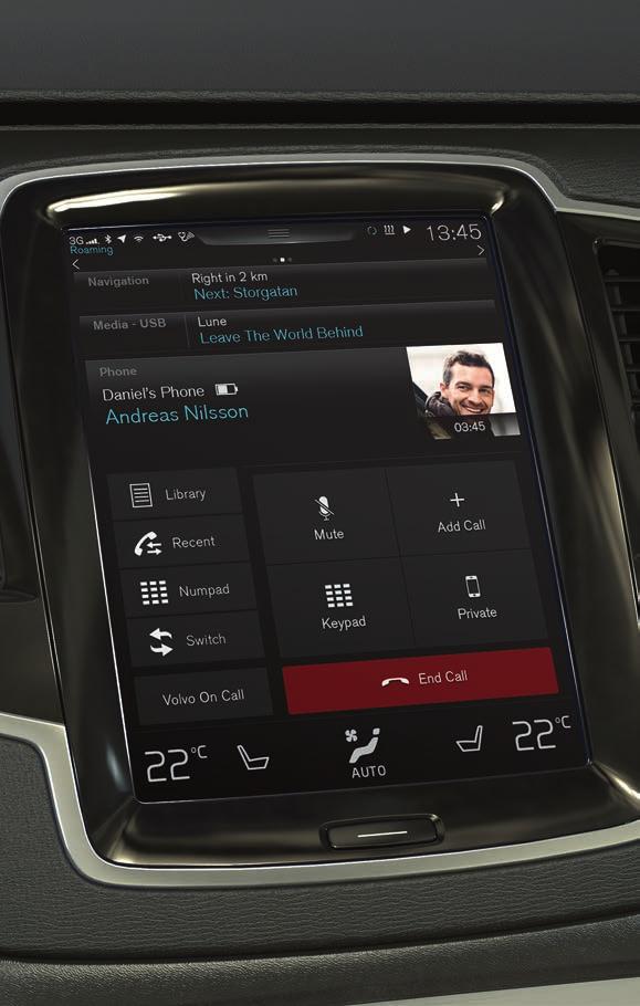 Podłączanie telefonu do samochodu 04 Podłączenie telefonu z aktywną funkcją Bluetooth do samochodu umożliwia nawiązywanie połączeń telefonicznych, wysyłanie/otrzymywanie wiadomości, przesyłanie
