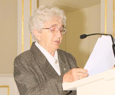 Pamiątka Reformacji 2010 Przemawia Eugenia Barylińska - jedyna parafianka pamiętająca ks. Niemczyka z tamtych czasów pamięć wielce zasłużonego dla miasta i parafii duchownego.
