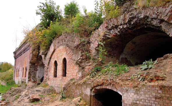 FORT VIII Nazwa polska: Kazimierz Wielki Nazwa niemiecka: Herzog Albrecht Numer projektowy: Fort IVb NUMER OC: brak TYP: fort piechoty rok budowy: 189093 Modernizacje: ok.