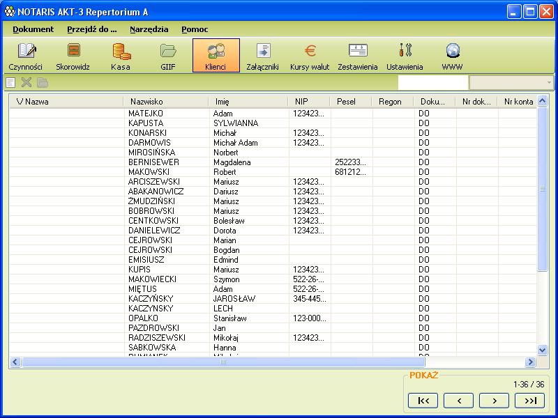 Przelewy bankowe umożliwiają wydruki wyłącznie na drukarce formatu A4. Widok Klienci Aplikacja NOTARIS zawiera możliwość prowadzenia rejestru klientów.