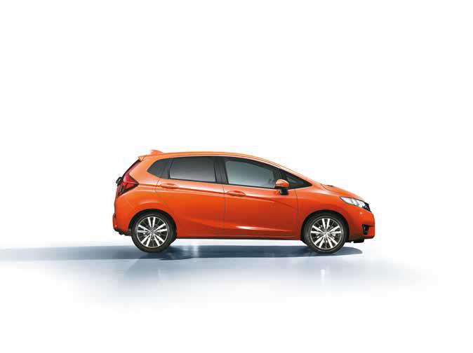Comfort Trend Elegance Comfort Trend Wyświetlacz wielofunkcyjny MID EPS - Elektryczne wspomaganie układu kierowniczego SIL - Wskaźnik optymalnego momentu zmiany biegu / / / System Auto Stop