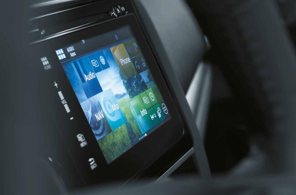 14 TECHNOLOGIA SPERSONALIZOWANY EKRAN GŁÓWNY Możesz spersonalizować ekran Honda CONNECT wgrywając swoje ulubione zdjęcie jako tapetę. To Twój ekran i Twój styl.