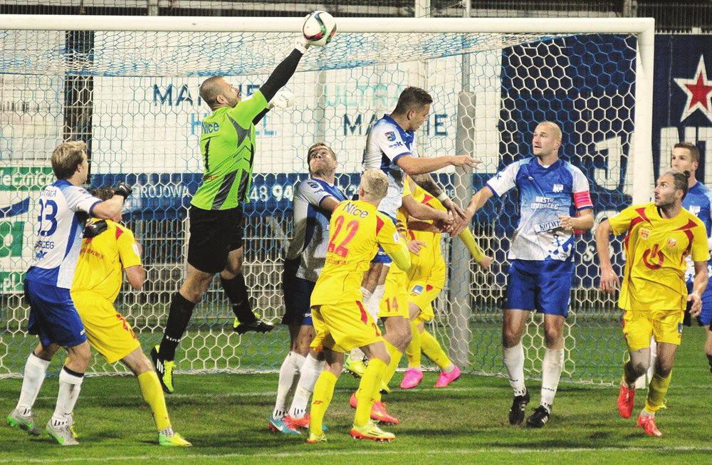 W drugim meczu żółto-czerwoni przegrali u siebie 1:3, a jedynego gola dla Znicza zdobył w 90 minucie Maciej Górski. W ostatnim meczu pomiędzy obiema ekipami padł remis 1:1.