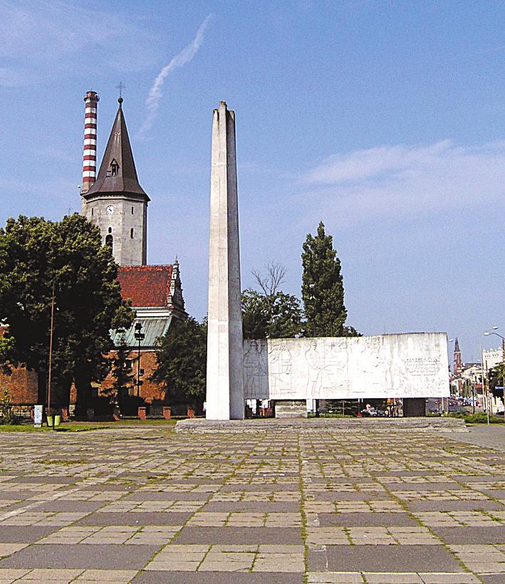 66. POMNIK BOJOWNIKÓW O WYZWOLENIE SPOŁECZNE I NARODOWE Na Starym Rynku w 1968 r. (w 50.