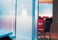 charakter hotelu: PRIVA-LITE COLOR szkło w nowoczesnych kolorach, wiele możliwości i rozwiązań, przez co Twoje biuro nabierze unikatowego charakteru.