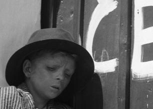 Ja, Julinka i koniec wojny (Ať žije republika) i koniec wojny Rok produkcji: 1965 Czas: 131 Reżyseria: Karel Kachyňa Scenariusz: Jan Procházka, Karel Kachyňa Zdjęcia: Jaromír Šofr Muzyka: Jan Novák