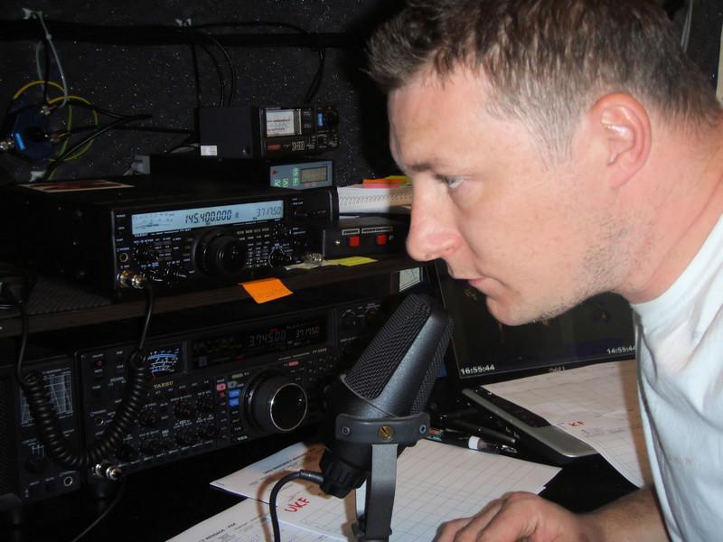 VI - RELACJE, UWAGI ORAZ SUGESTIE UCZESTNIKÓW SP EmCom 2011. Relacja SP2HMR/SP2KDS Na początku pragnę bardzo podziękowad za wspaniałą pracę w SP EmCom 2011.